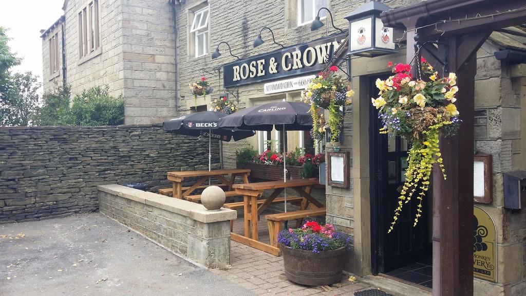The Rose And Crown Hotel Huddersfield Exterior foto
